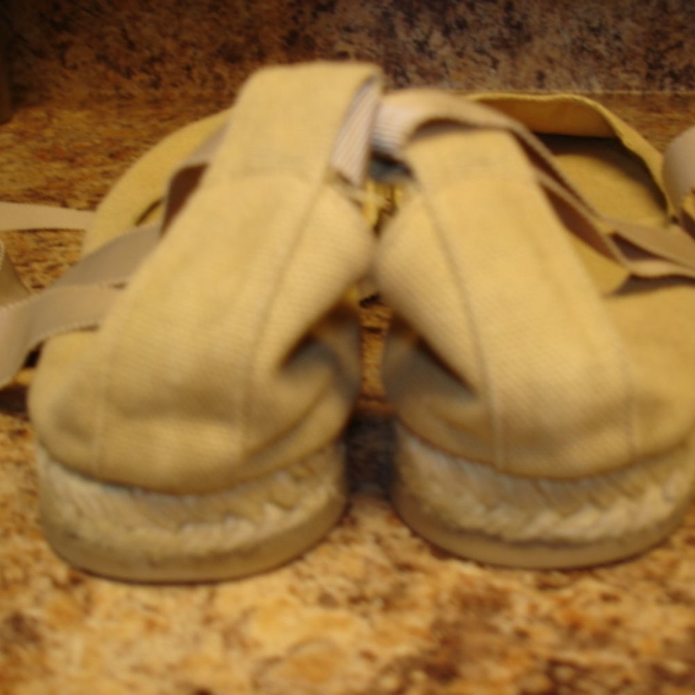 Authentic Christian Louboutin ankle tie up shoes 38 (7.5-8) Excellent - Picture 13 of 13